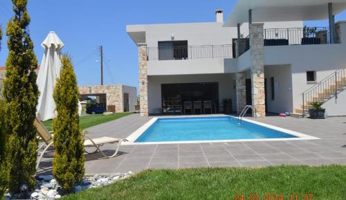  Five-Bedroom Villa with Private Pool