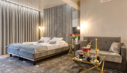 Deluxe Double Room with Shower