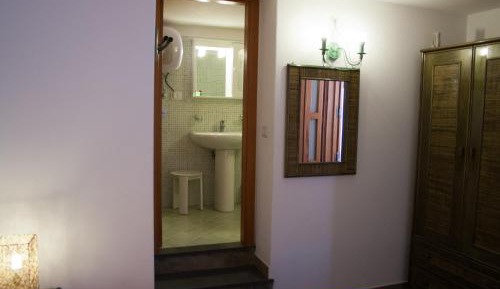 One-Bedroom Apartment (2 Adults)