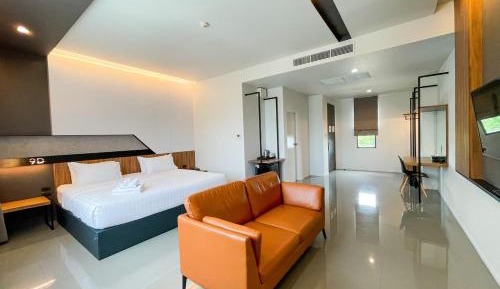Deluxe Double or Twin Room