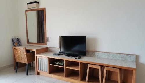 Studio with Balcony