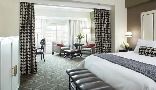 Junior Suite Commonwealth View