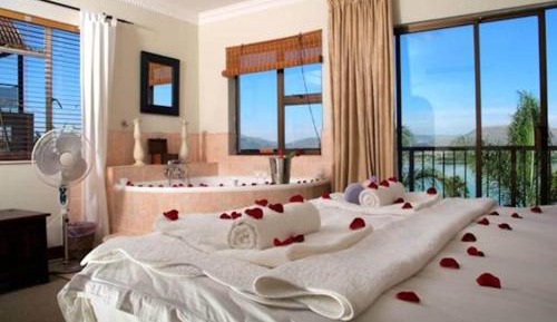 Luxury Queen Room