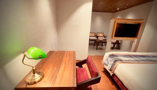 Standard King Room