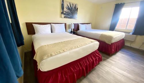 Standard Queen Room
