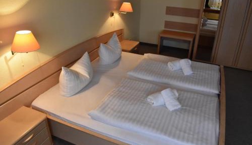 Large Double Room