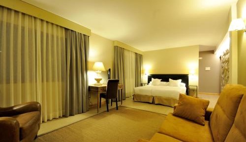 Suite with Garden View