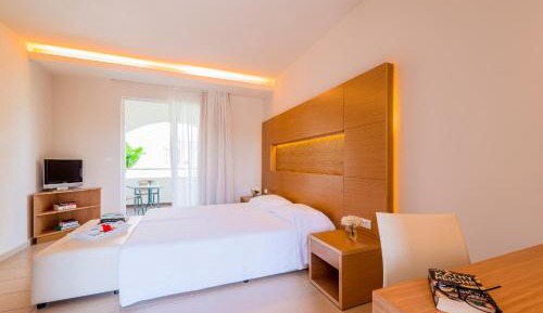 Junior Suite (2 Adults)