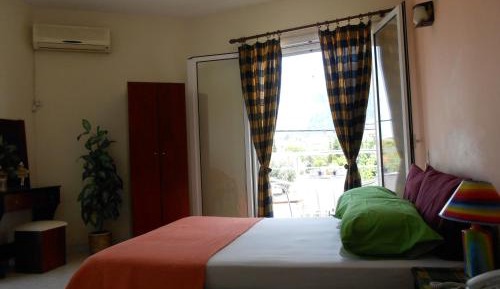 Double Room with Balcony and Sea View