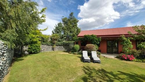 One-Bedroom Cottage