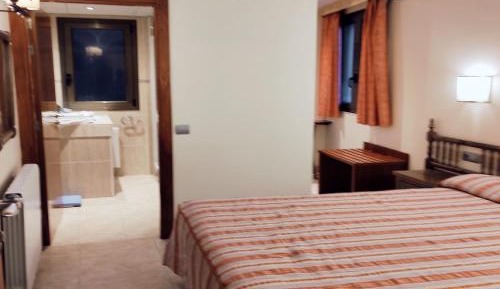 Double or Twin Room Single Use