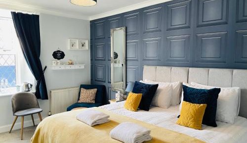 Deluxe Double or Twin Room with Lake View
