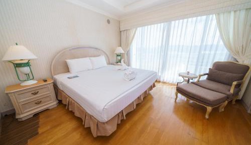 Executive Suite with Sea View