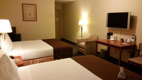 Queen Room with Two Queen Beds - Non-Smoking