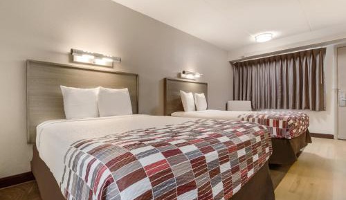 Deluxe Room with Two Double Beds Non-Smoking