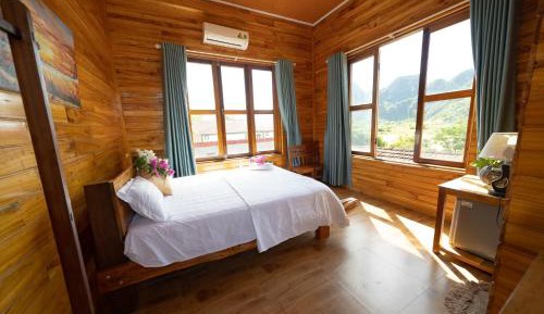 Double Room with Mountain View