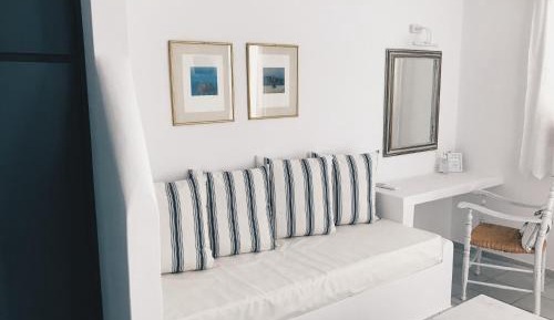 Studio (2 Adults)