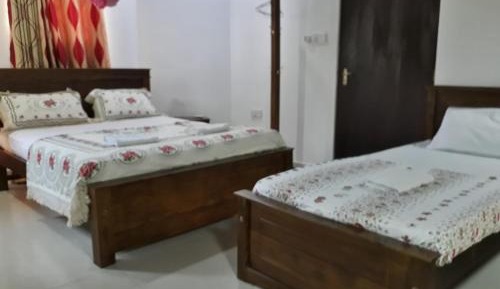 Deluxe Family Room