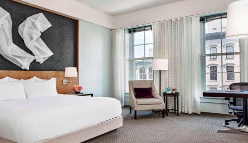 Luxury King Room
