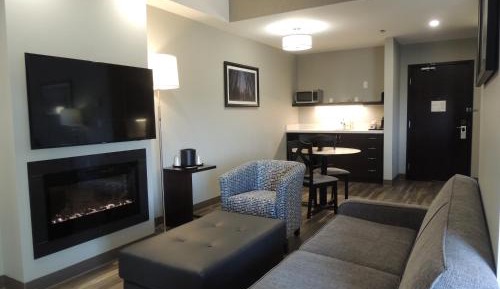 King Suite with Whirlpool - Non-Smoking