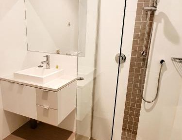 Motel Queen Room 