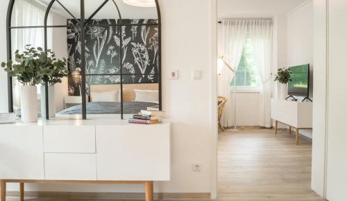 Suite with Garden View - disability access