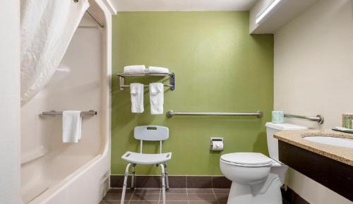 King Room - Accessible/Non-Smoking