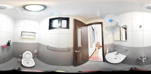 Economy Quadruple Room
