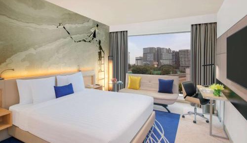 Premier King Room on Exclusive Floor with Premier Lounge Access