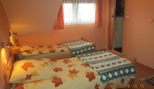 Quadruple Room with Private Bathroom
