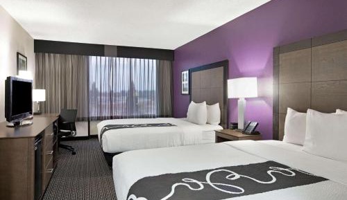 Deluxe Room with Two Queen Beds