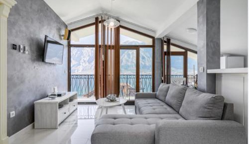 Apartment with Sea View