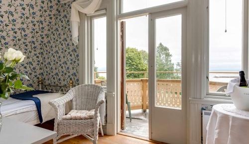 Twin Room with Lake View - Villa Viktoria