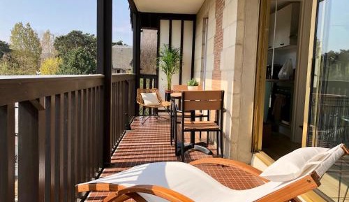 Studio with Terrace