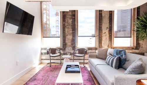 Loft 302