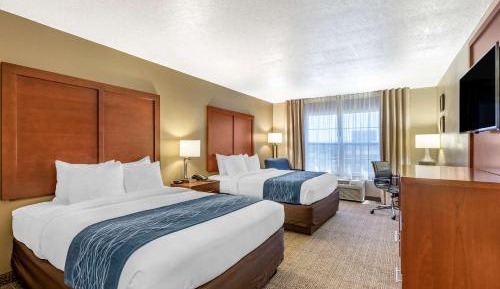 Queen Room with Two Queen Beds - Non-Smoking