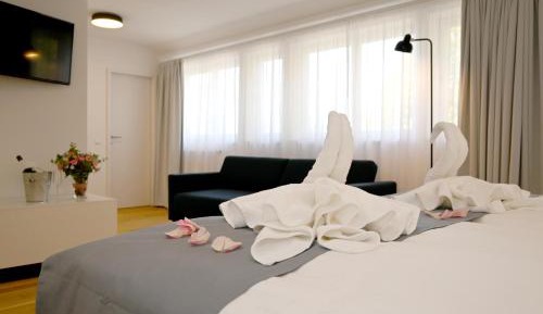 Large Double Room
