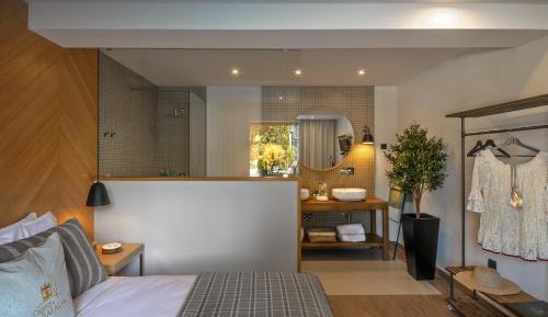 Standard King Room