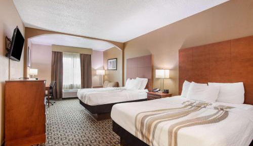 Queen Room with Two Queen Beds - Non-Smoking