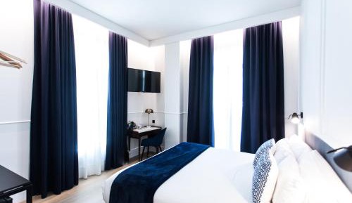 Double or Twin Room with Terrace