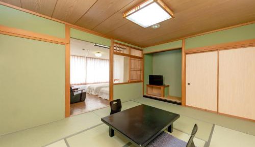 Twin Room with Tatami Area with Shared Bathroom - South Tower