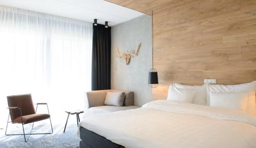 Deluxe Double Room with Terrace