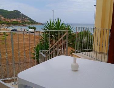 Deluxe Double Room with Side Sea View