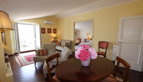 Superior One-Bedroom Apartment