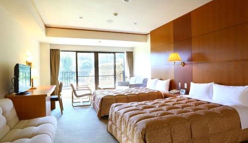 Twin Room - Disability Access with Shared Bathroom - Non-Smoking