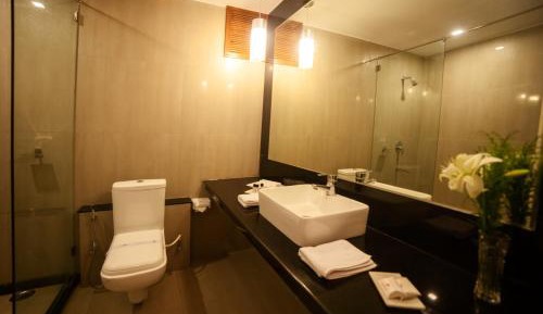 Deluxe Double or Twin Room with Lake View
