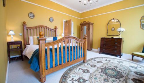 Superior King Room