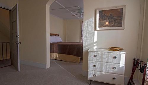 Queen Suite
