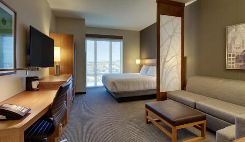 King Room with Sofa Bed - High Floor