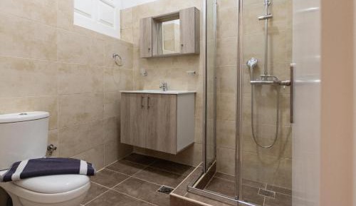 Quadruple Room with Private Bathroom